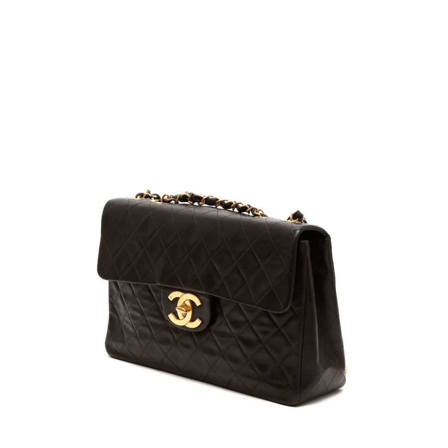 Chanel Classic Maxi Single Flap Bag