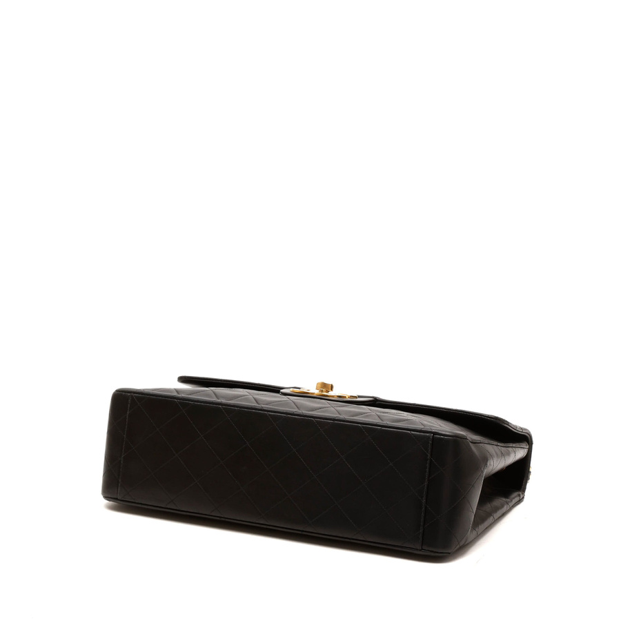 Chanel Classic Maxi Single Flap Bag