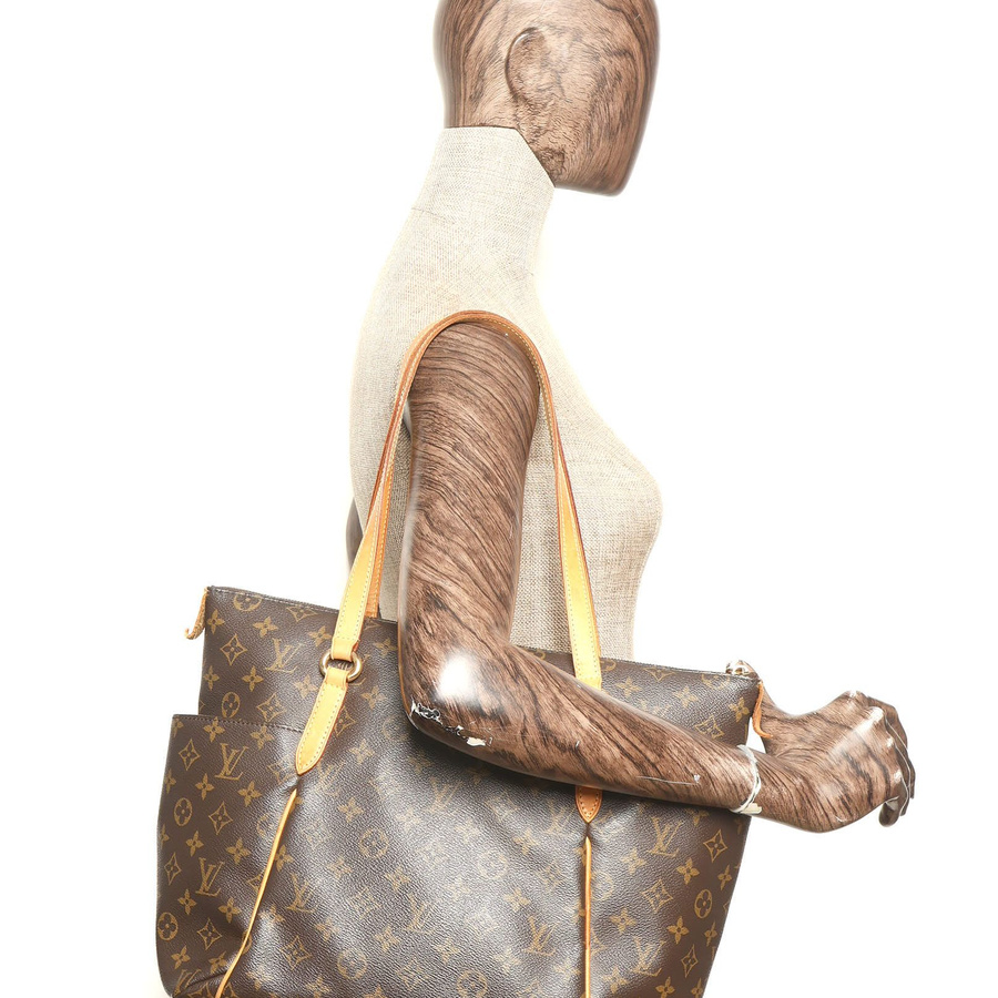 Louis Vuitton Monogram Totally MM Bag