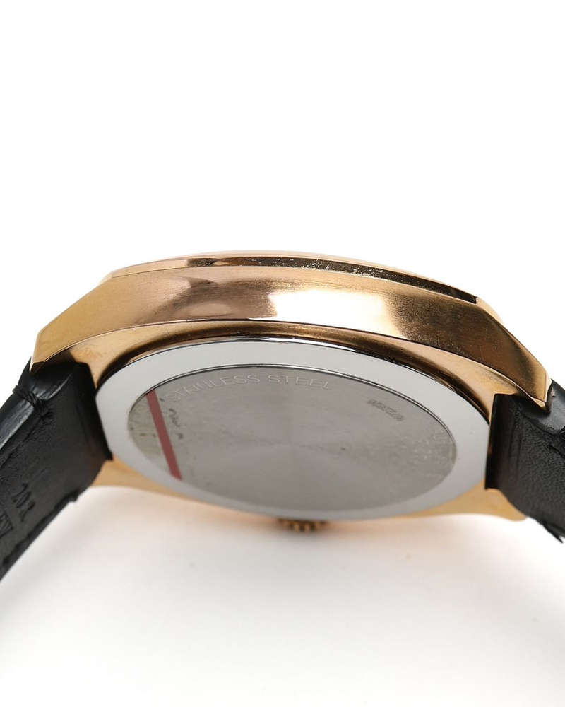 Gucci GG2570 41mm Qurtz watch