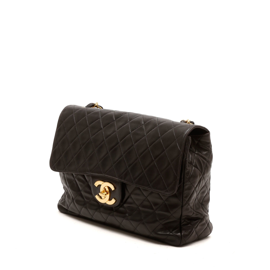 Chanel Classic Maxi Single Flap Bag