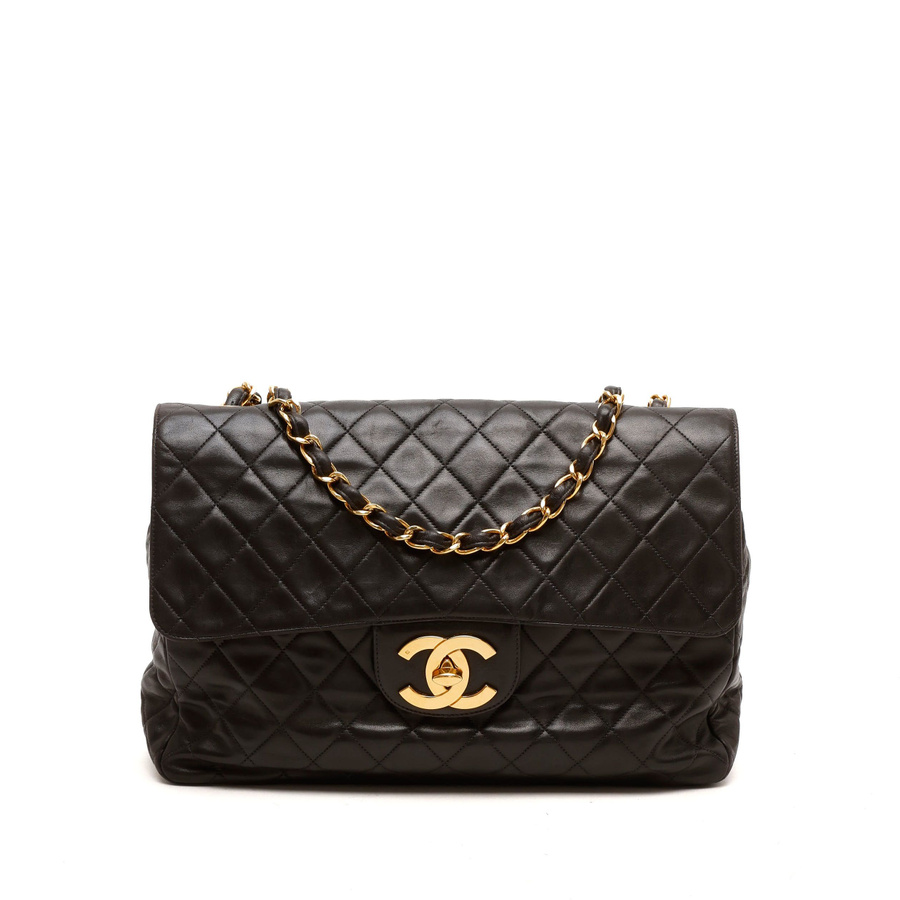 Chanel Classic Maxi Single Flap Bag
