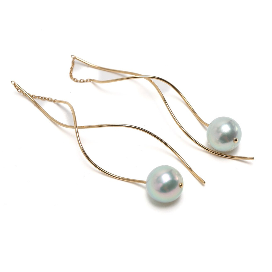 Tasaki Akoya-pearl and 18kt Gold Earrings