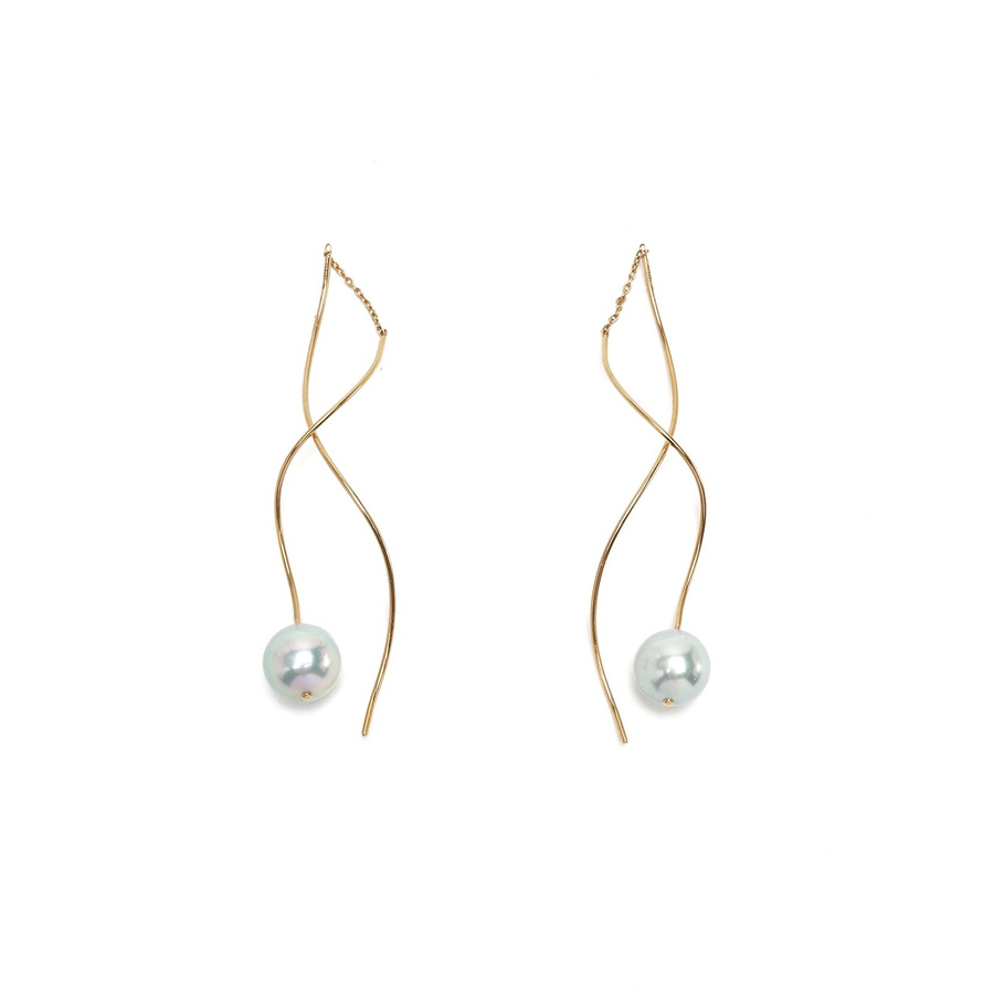Tasaki Akoya-pearl and 18kt Gold Earrings