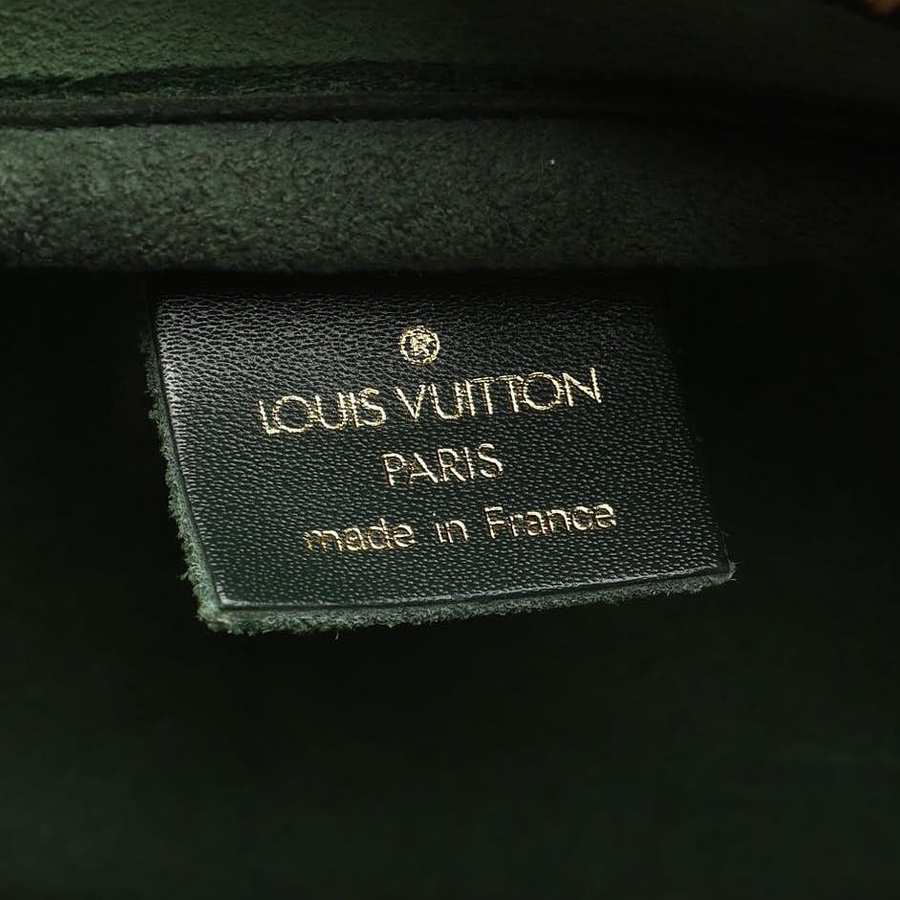 Louis Vuitton Taiga Helanga 1 Poche Travel Bag