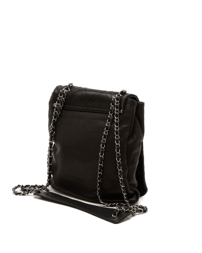 Chanel Diamond Stitch Large Messenger Bag