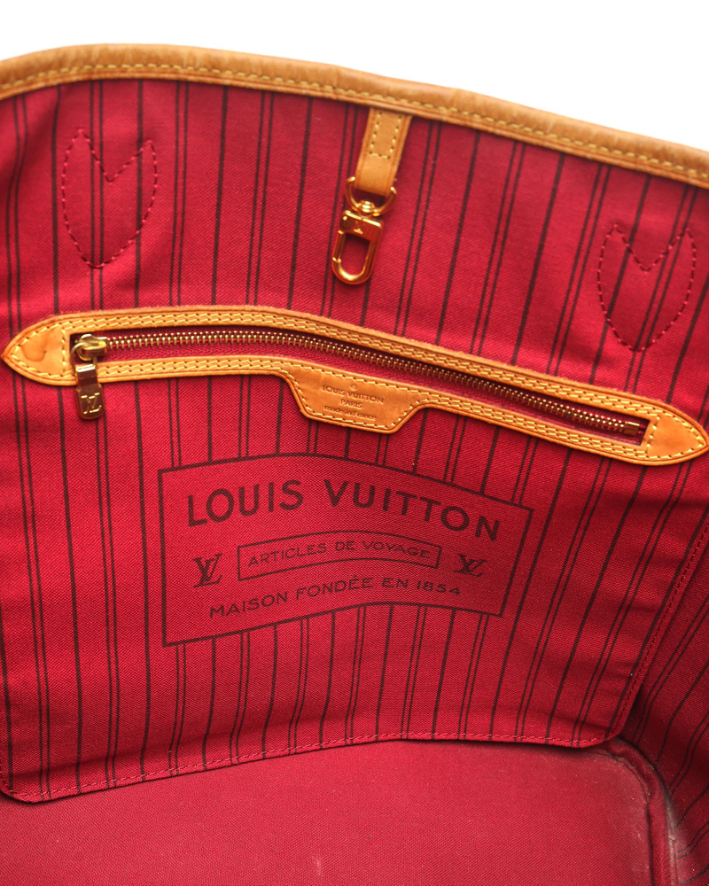 Louis Vuitton Monogram Neverfull MM Tote Bag