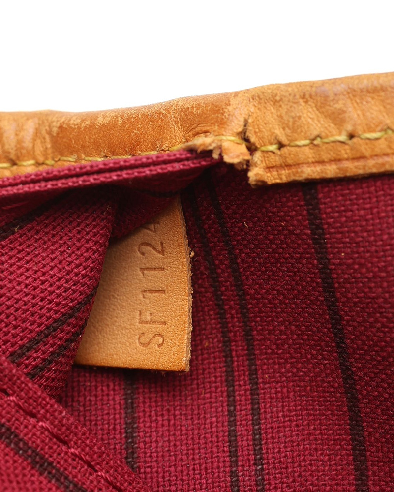 Louis Vuitton Monogram Neverfull MM Tote Bag