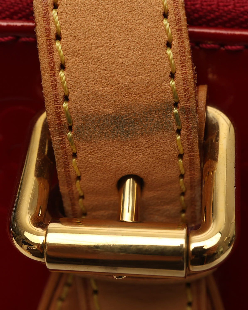 Louis Vuitton Monogram Vernis Rosewood Avenue Bag