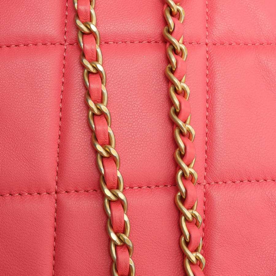 Chanel Diamond Chain Bag