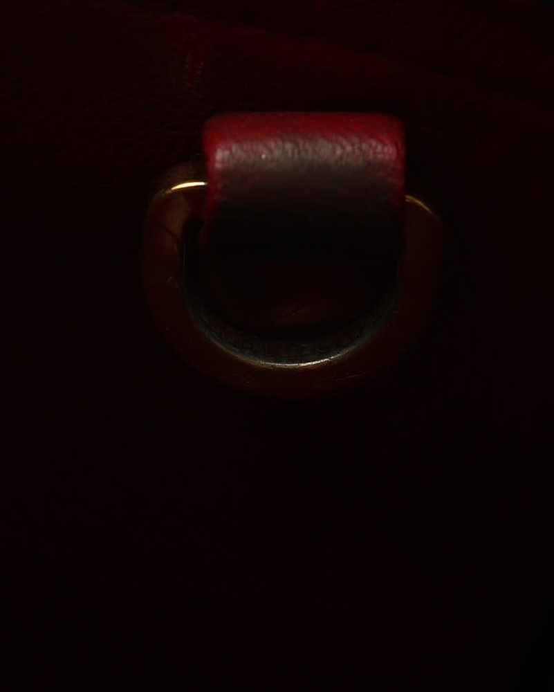 Prada Saffiano Medium Cuir Tote Bag