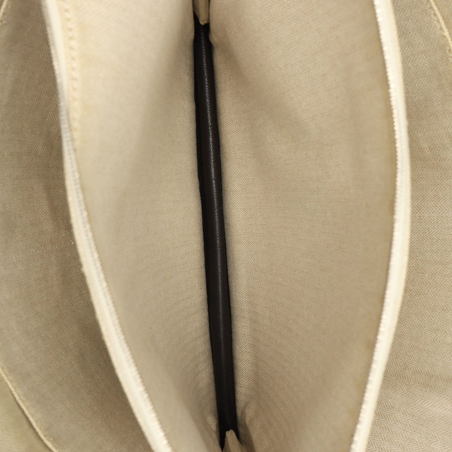 58010_15baa1bf1a_file-square