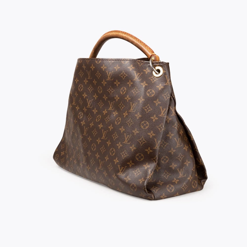 599_0c9ae94f5e-676-24928-4-full