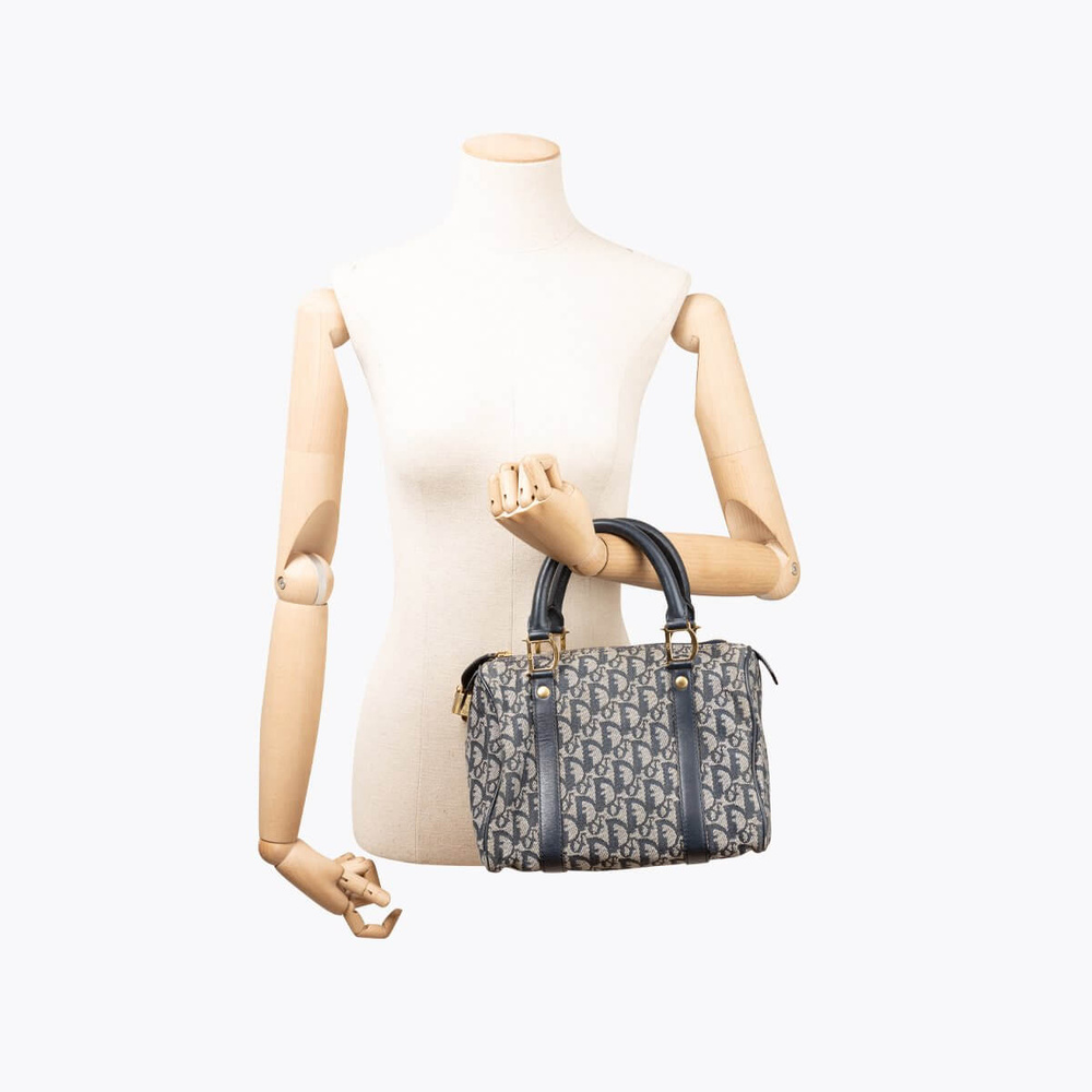 643_5763f5fa80-673-13296-8-full