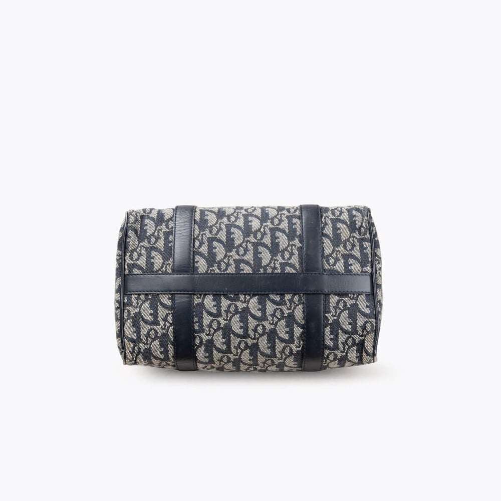 643_81cd3885f6-673-13296-5-full