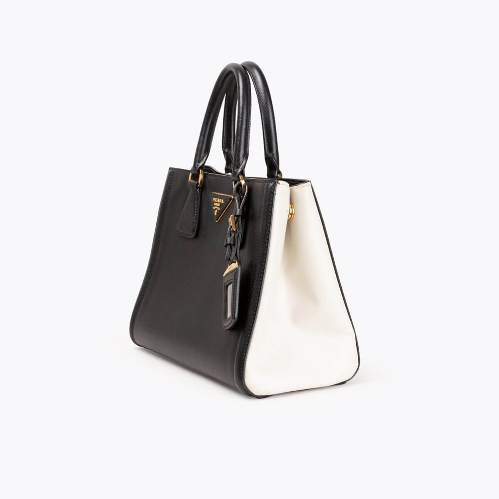 700_6bf0781936-a1075089-2-full