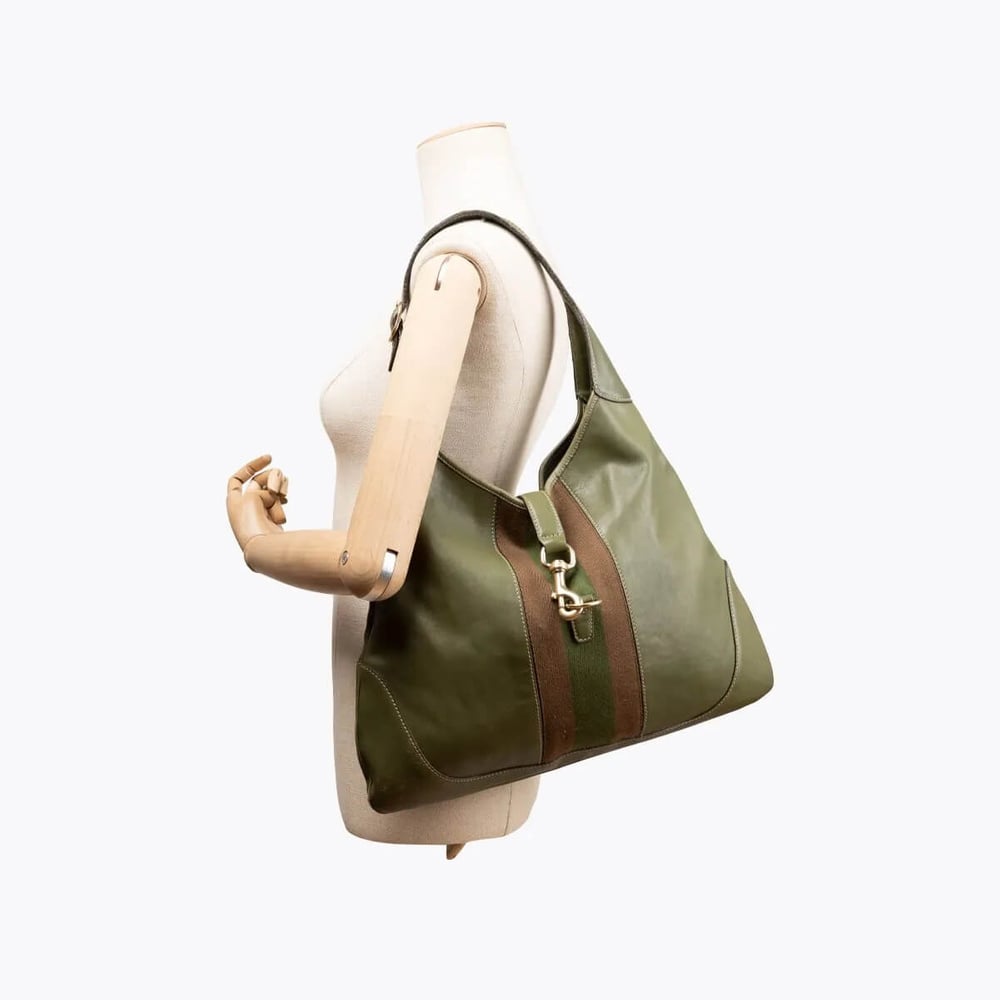 813_0ebeb2100d-17000744303-8-full