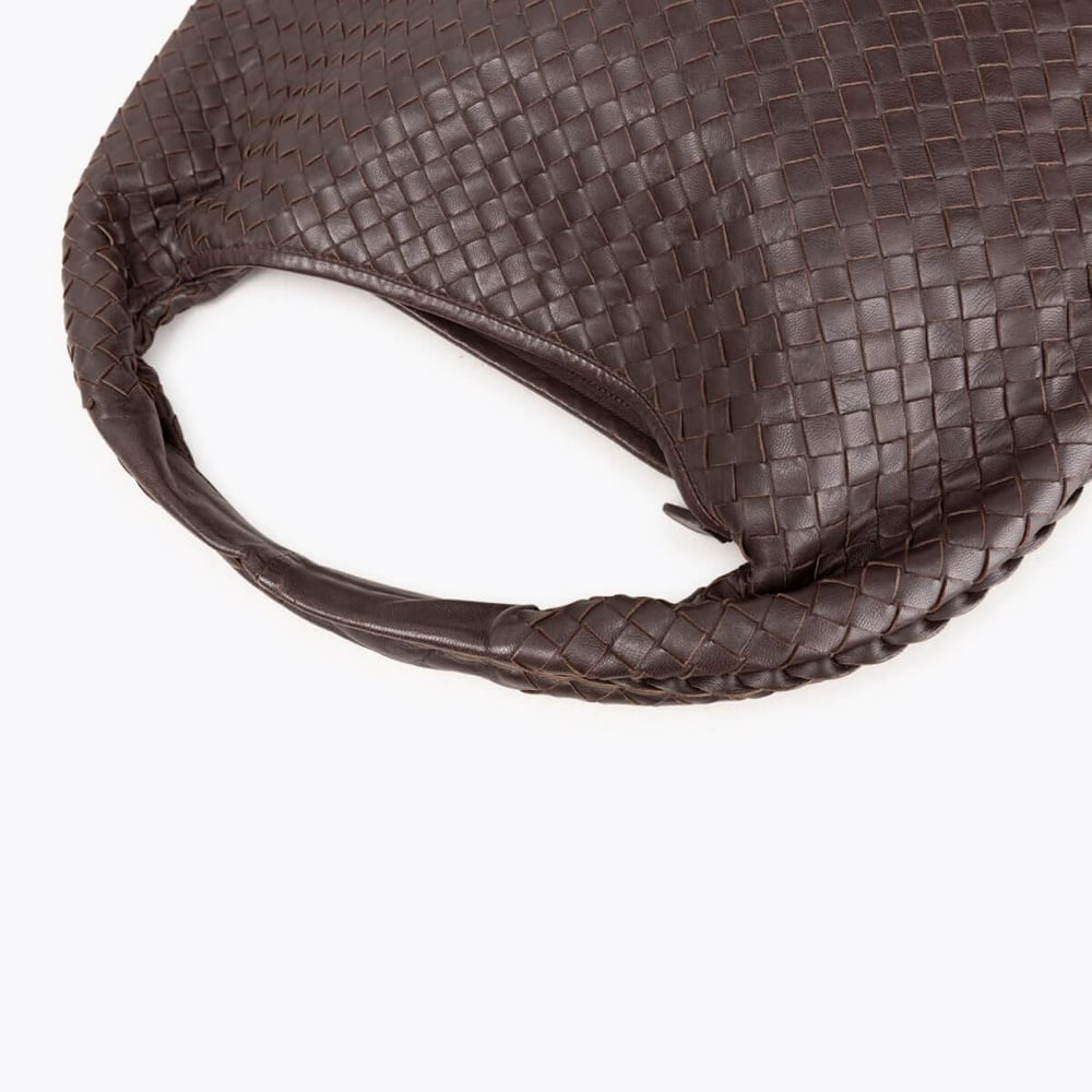 963_5cb949471a-680-24335-6-full