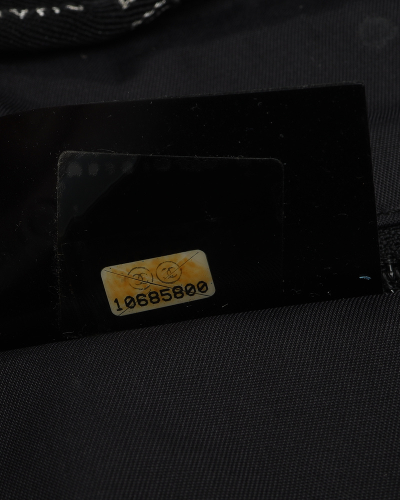 18888_d049a26730-2240004998394_9-full