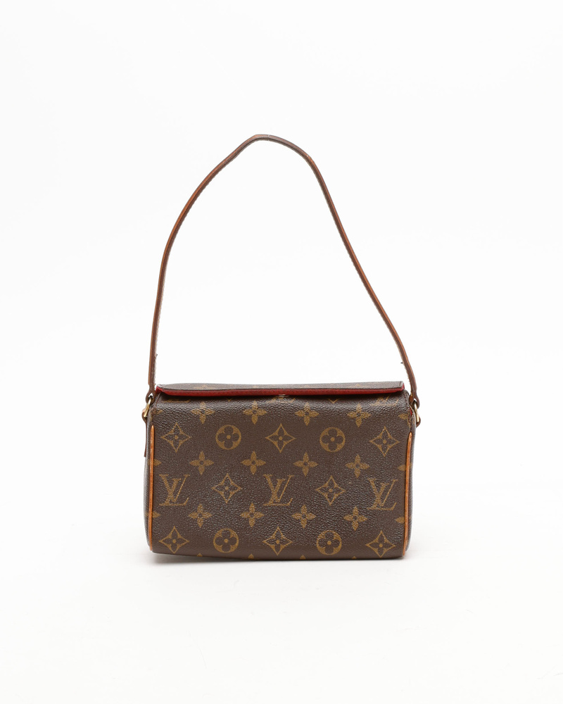 22071_90fda1407d-2250000254714_1-full