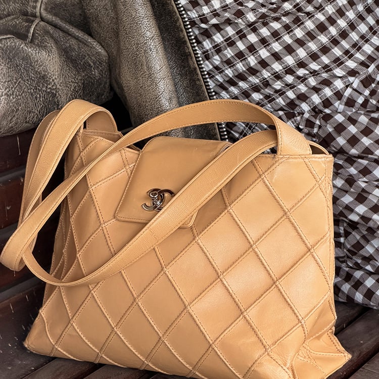 wk17-leather-bags-care-guide-1